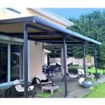 COULEURS DU MONDE - Pergola adossée AZURA + couverture en polycarbonate - Aluminium gris anthracite - 3.5 x 4 m2 – Image 6
